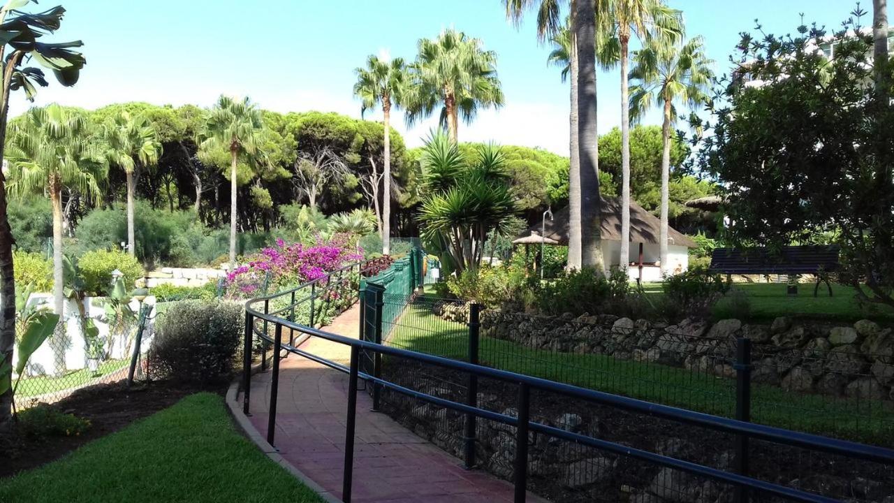 Mi Capricho, Beachfront, Grownfloor, Private Garden & Terrace Sitio de Calahonda Dış mekan fotoğraf