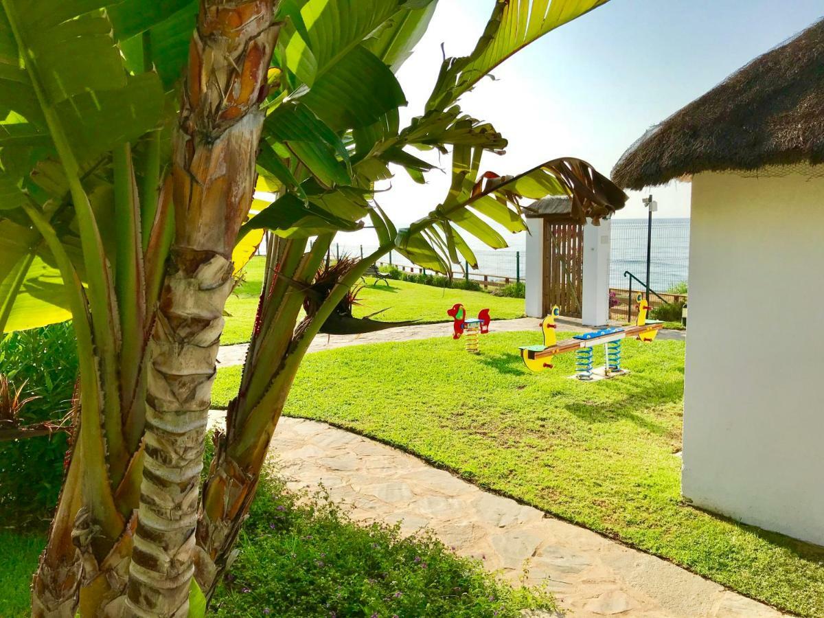 Mi Capricho, Beachfront, Grownfloor, Private Garden & Terrace Sitio de Calahonda Dış mekan fotoğraf